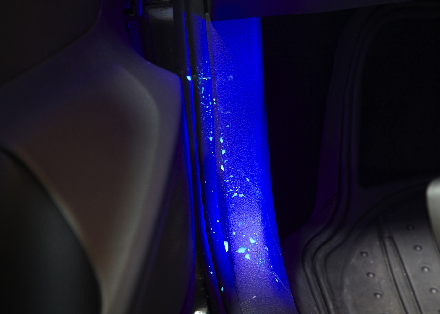 RLD3 water ingress leak detection dye seen with UV lighting